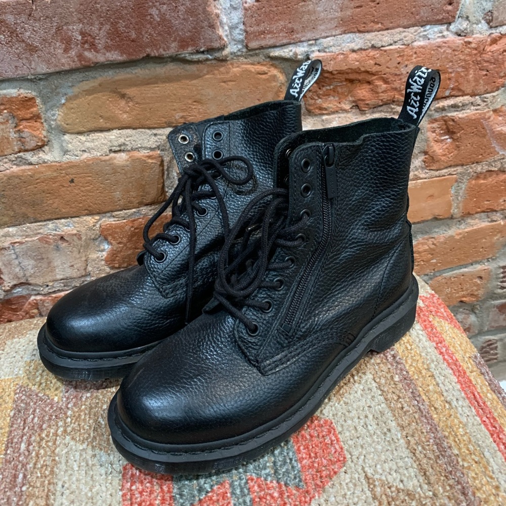 Dr Martens zip boot nwot